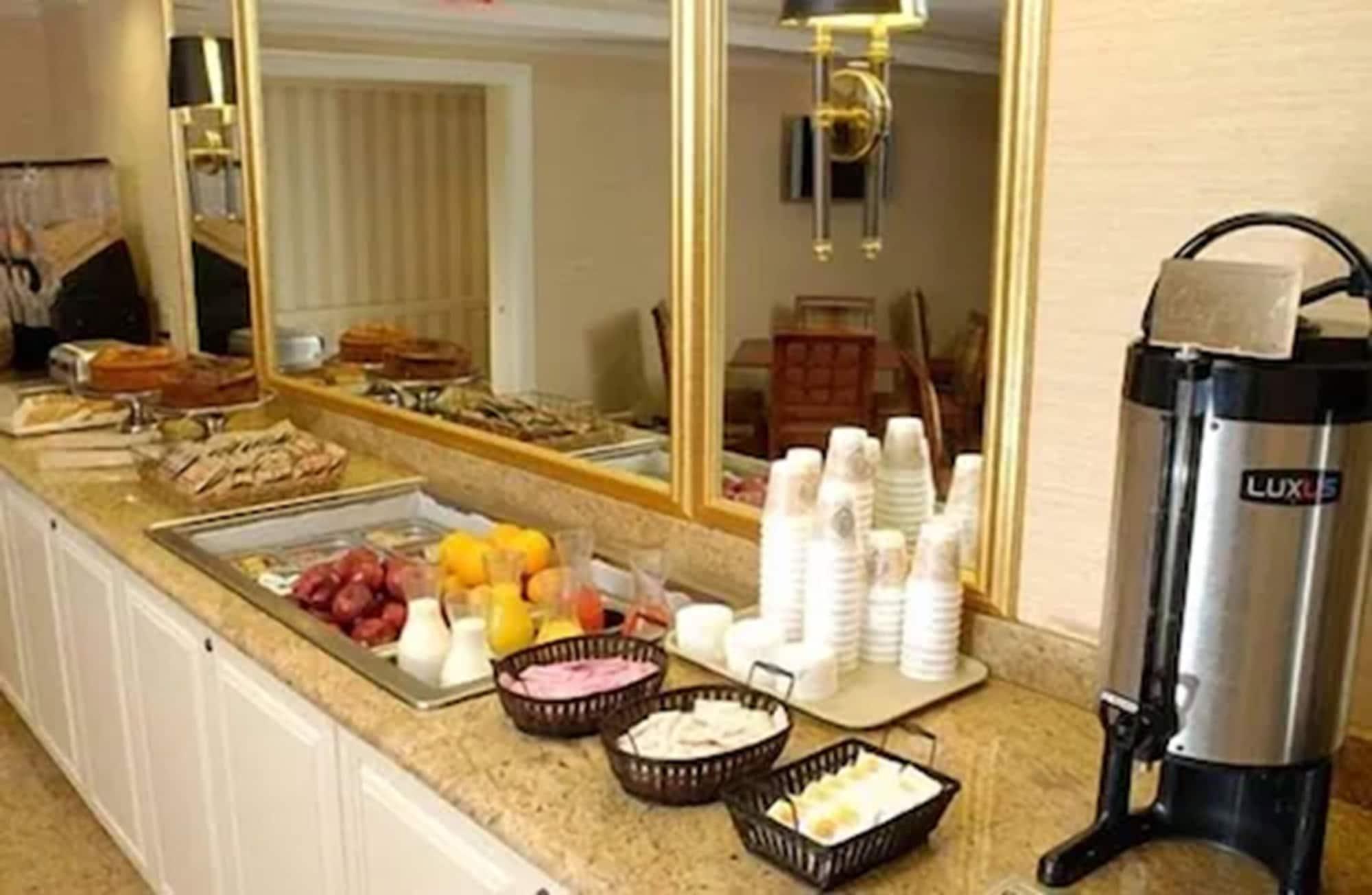 Restaurant Rockville Centre Inn