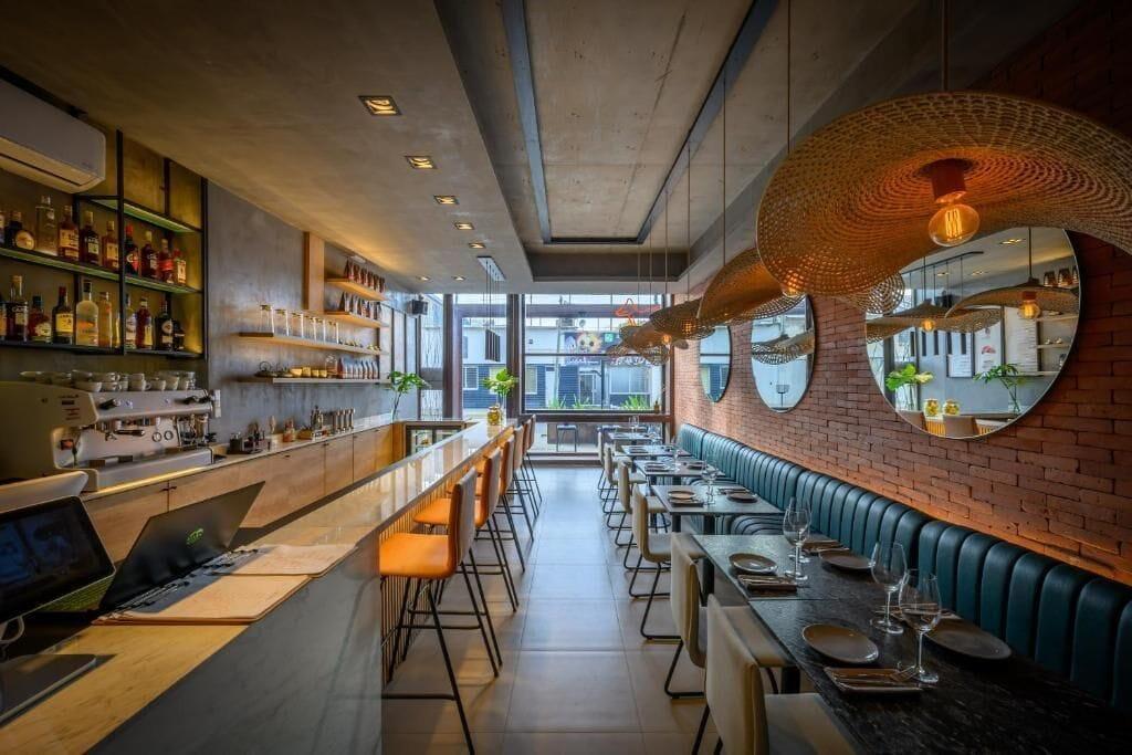 Bar/Salón CB Mona Suites