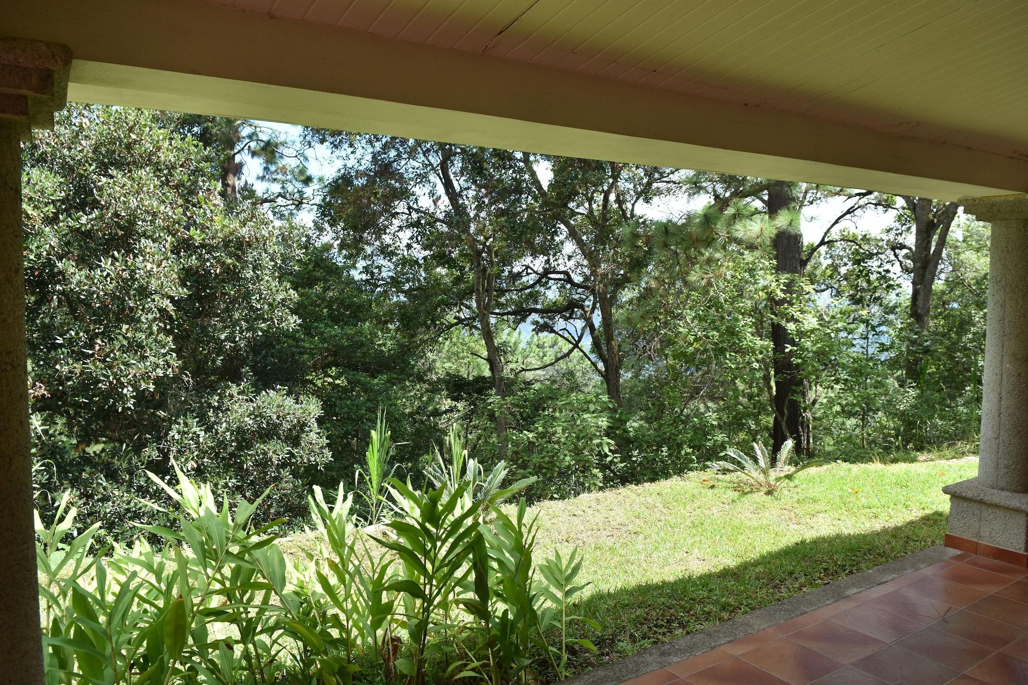 Vista Exterior Uyuca Vista Family Villa