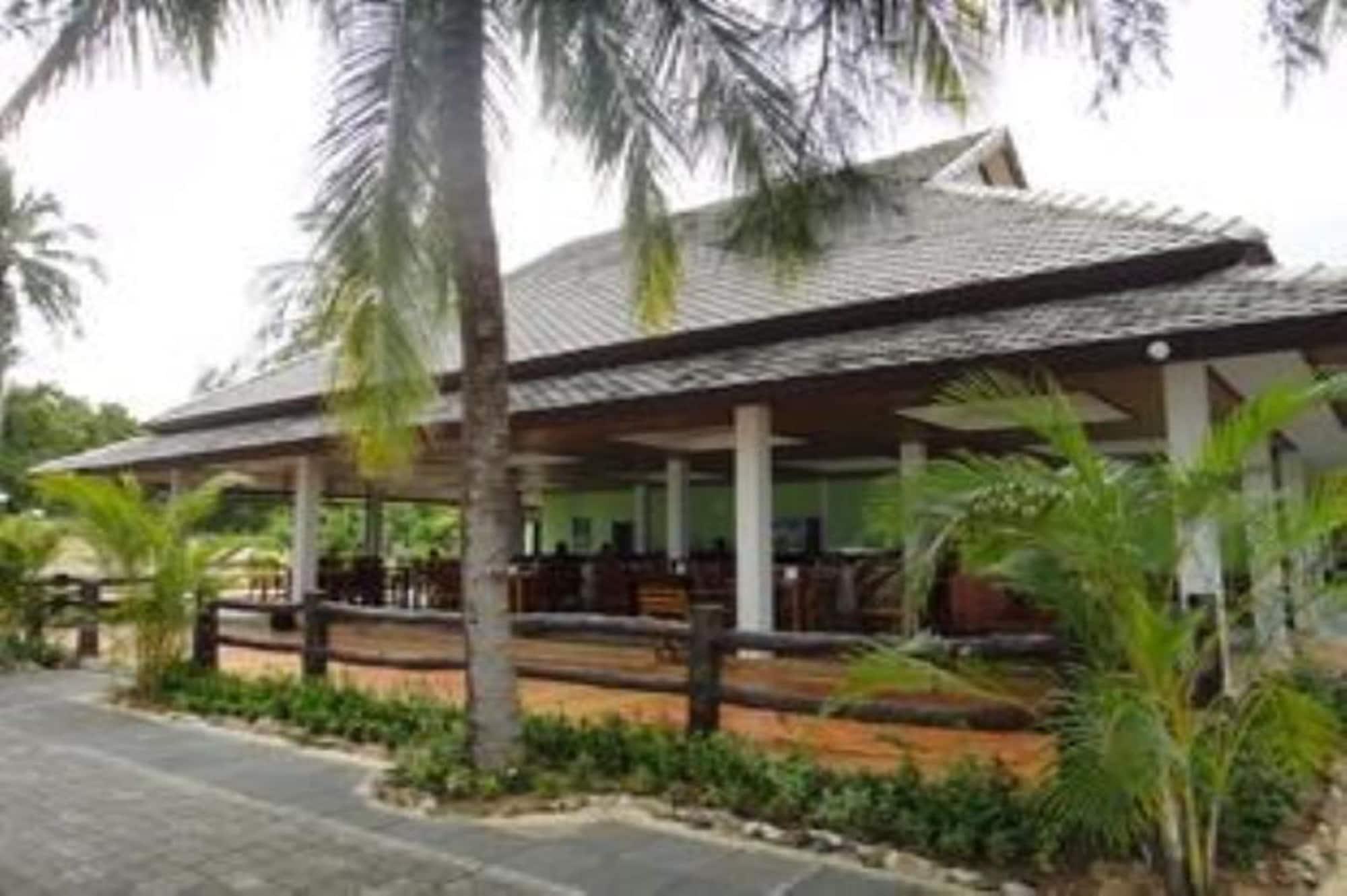 Vista Exterior Khanom Sunrise Beach Hotel