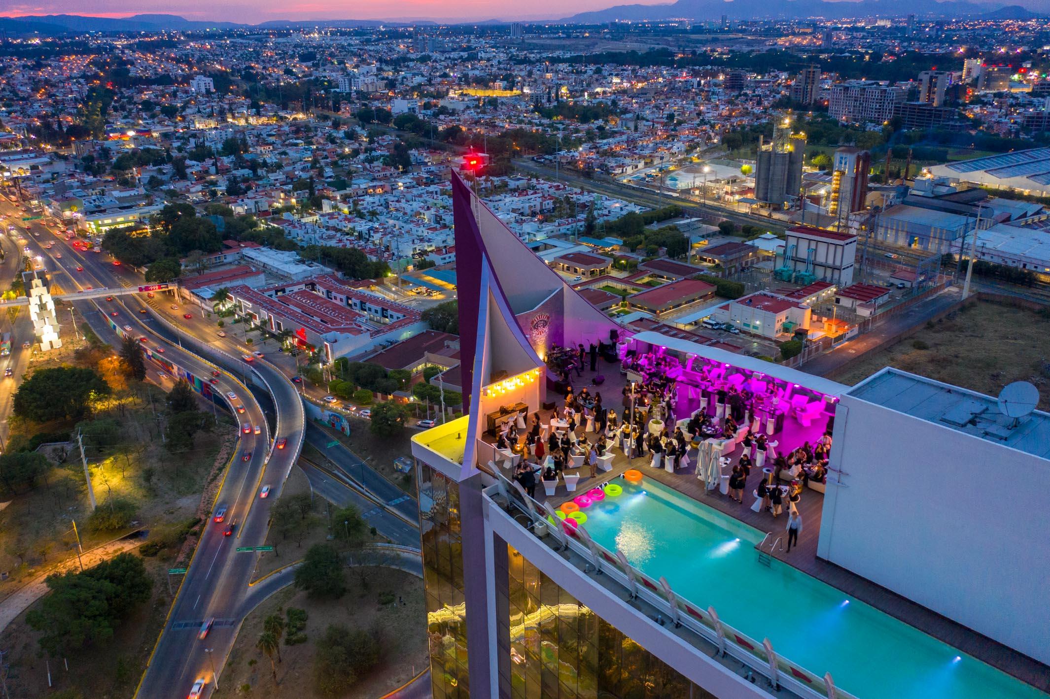 Vista Piscina Hard Rock Hotel Guadalajara