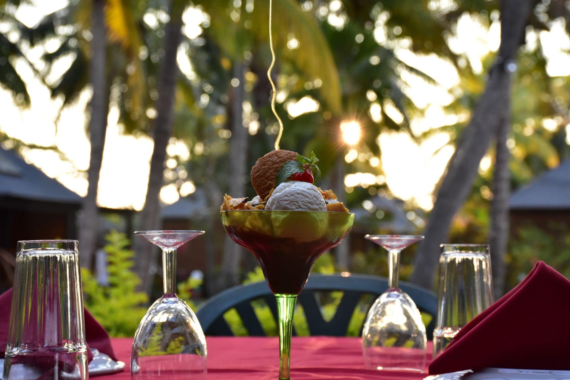 Restaurant Club Fiji Resort