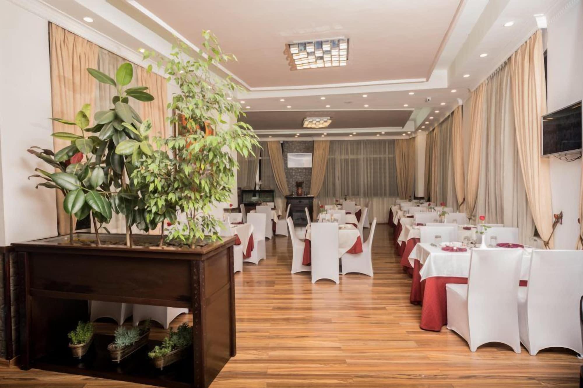 Restaurant Miracle Hotel Addis Ababa