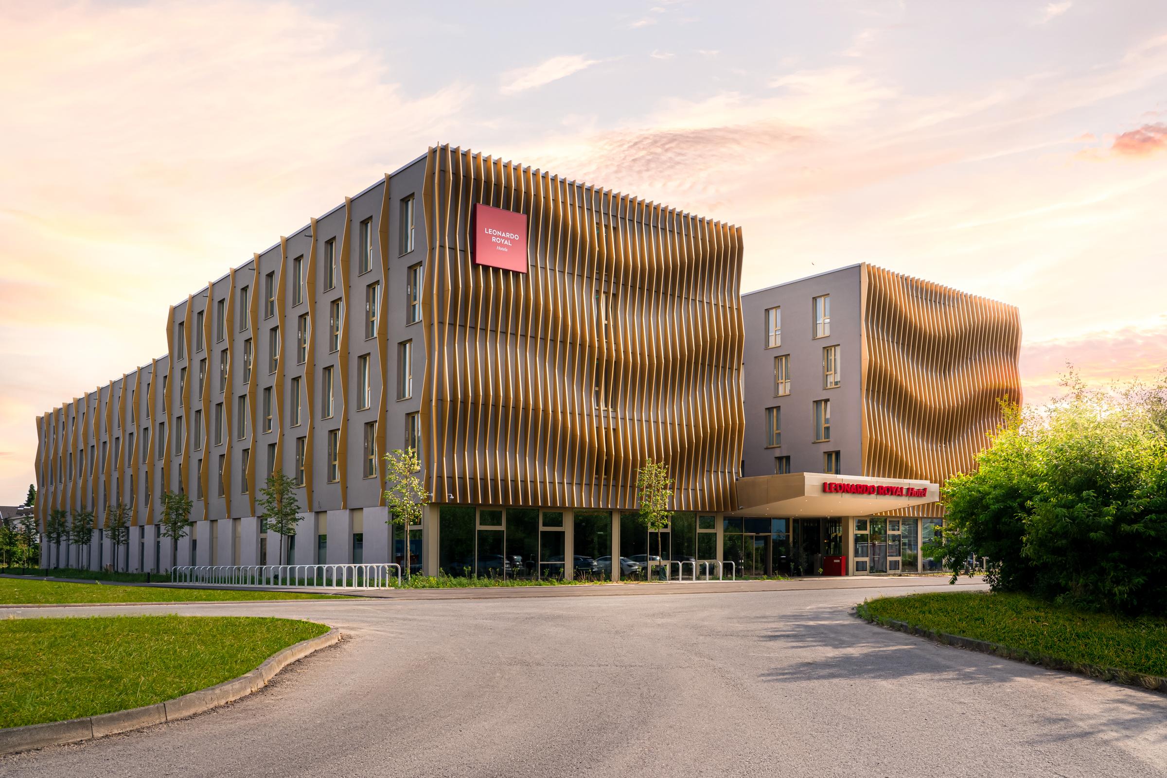 Vista Exterior Leonardo Royal Hotel Cologne Bonn Airport