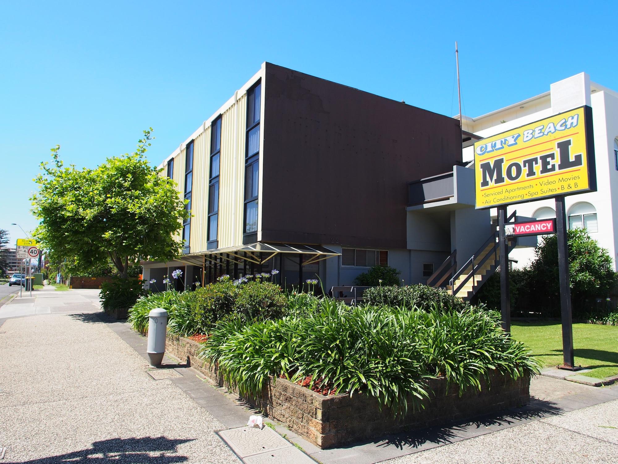 Varios City Beach Motel
