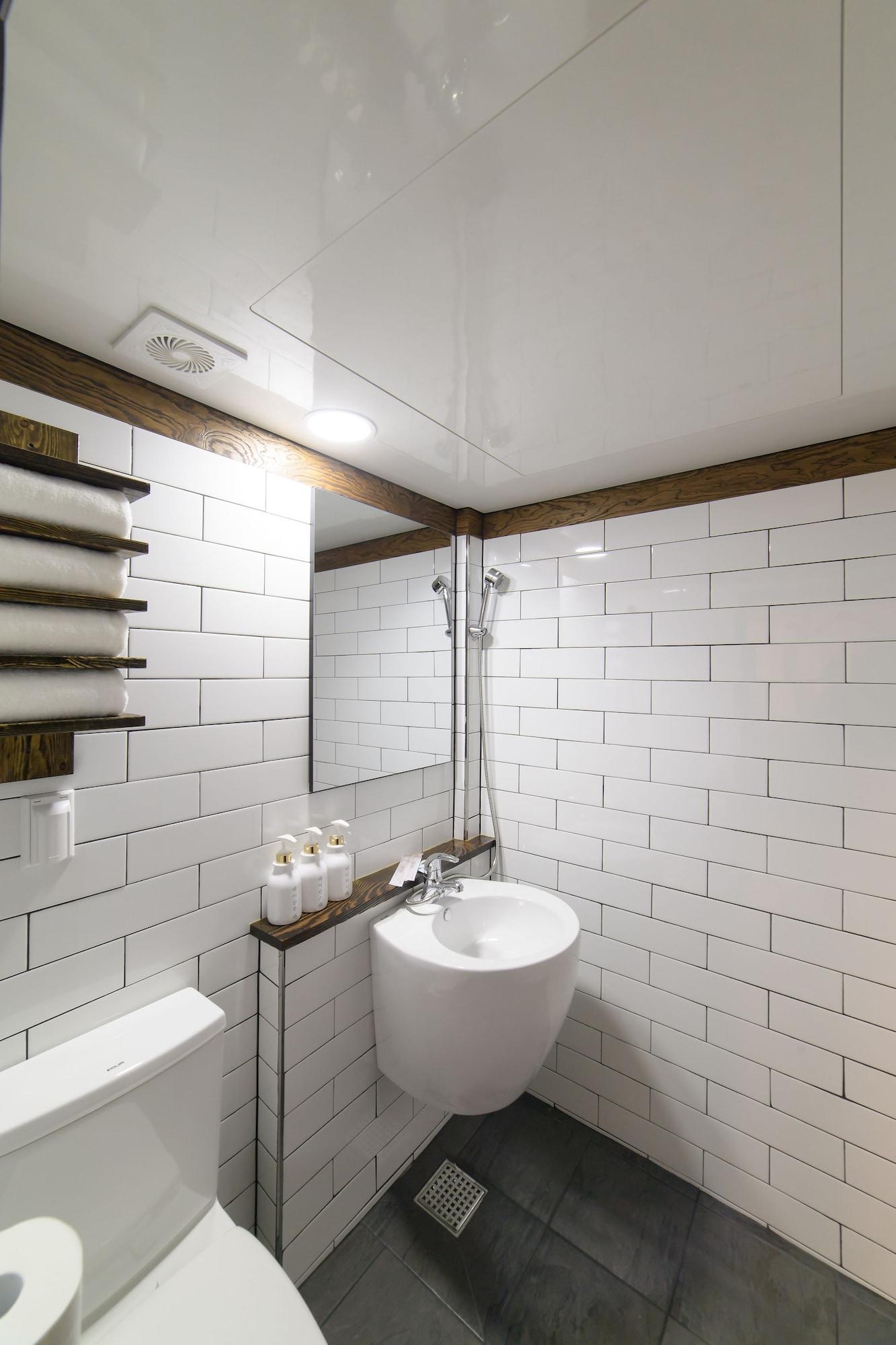 Equipamiento de Habitación Hwarangroo