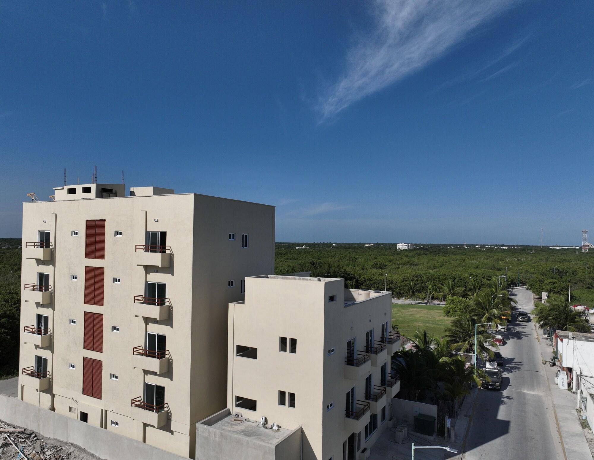 Vista Exterior Oneiro Suites