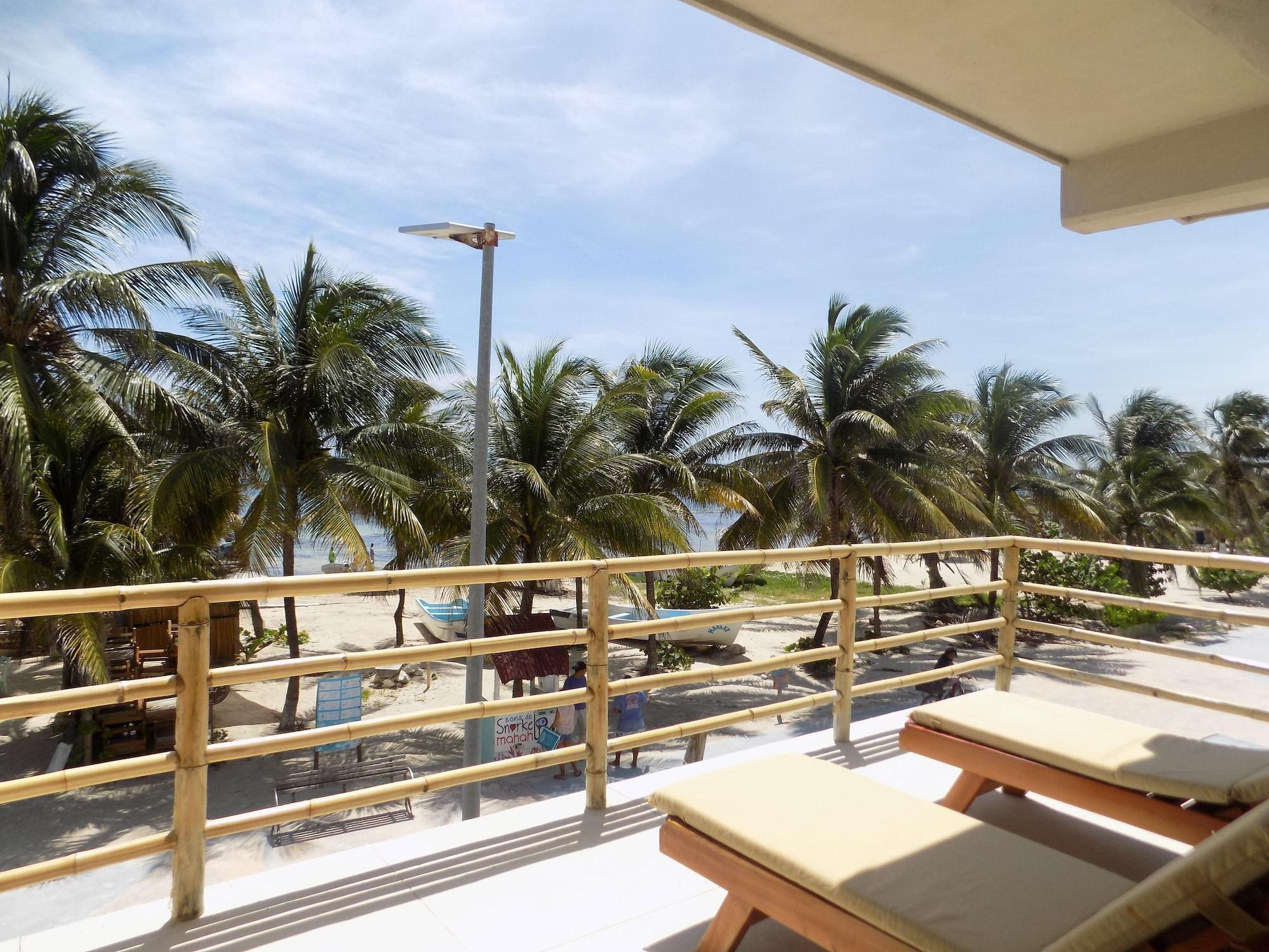 Playa Noah Beach Hotel & Suites