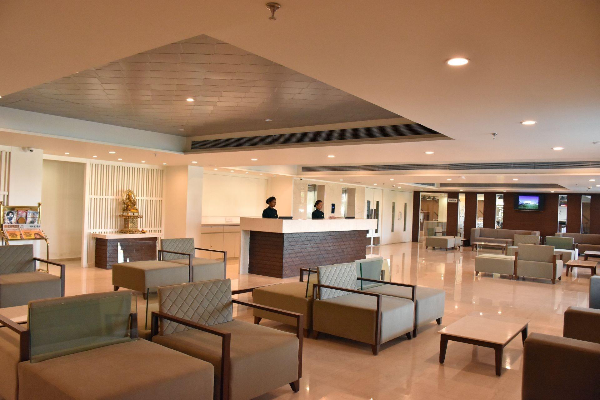 Vista Lobby Comfort Inn Donil