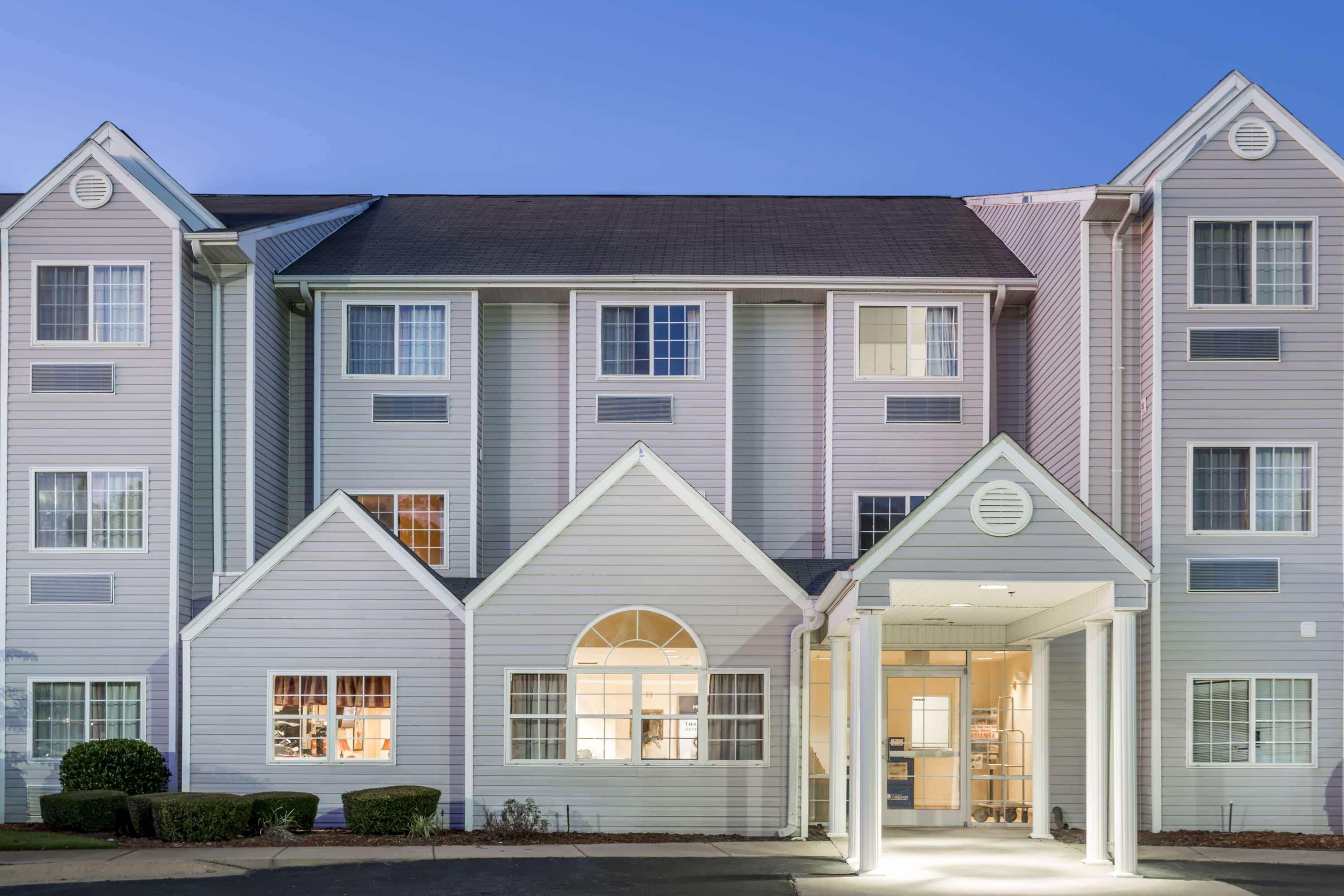 Vista Exterior Microtel Inn & Suites by Wyndham Marianna