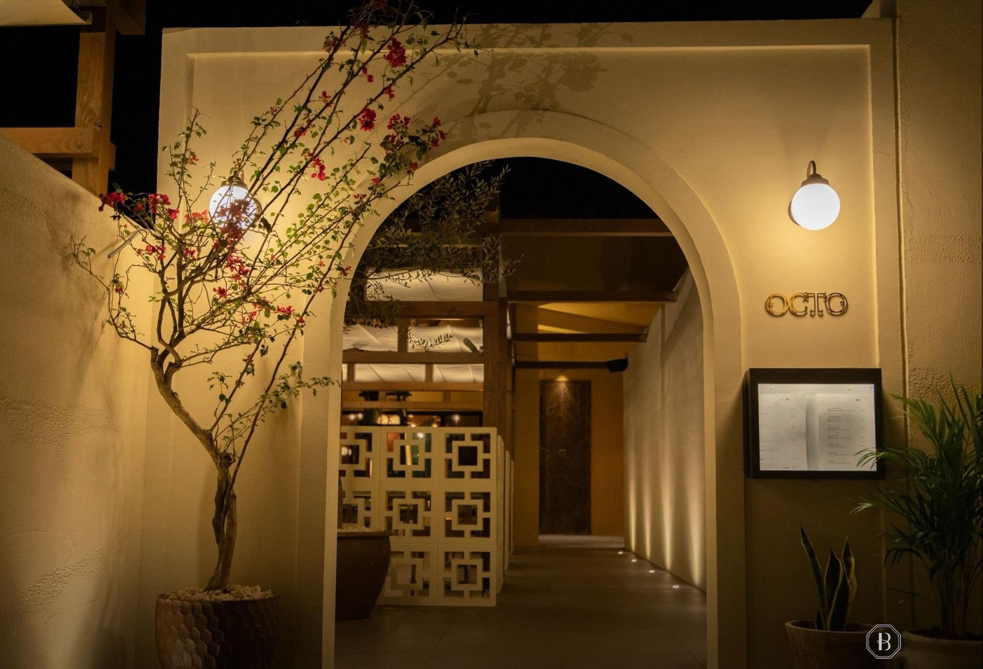 Restaurant BATON SUITE Okinawa Kouri Island