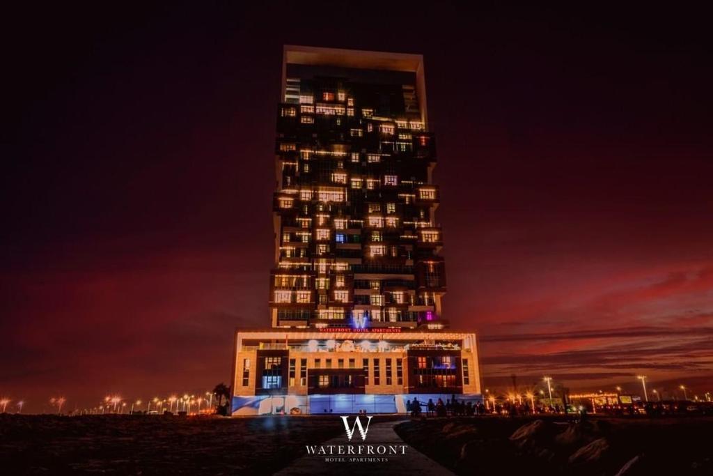 Vista Exterior Waterfront Hotel and Apartment