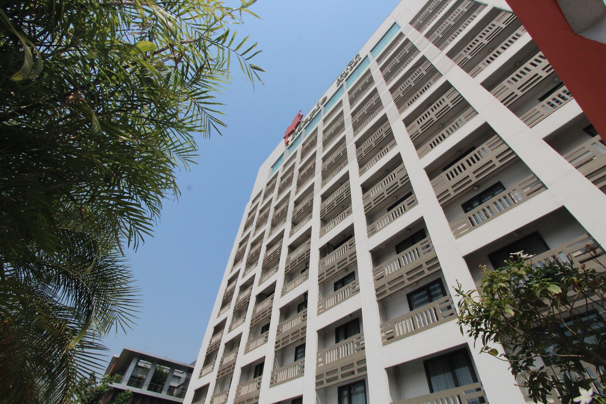 Vista Exterior Maple Hotel