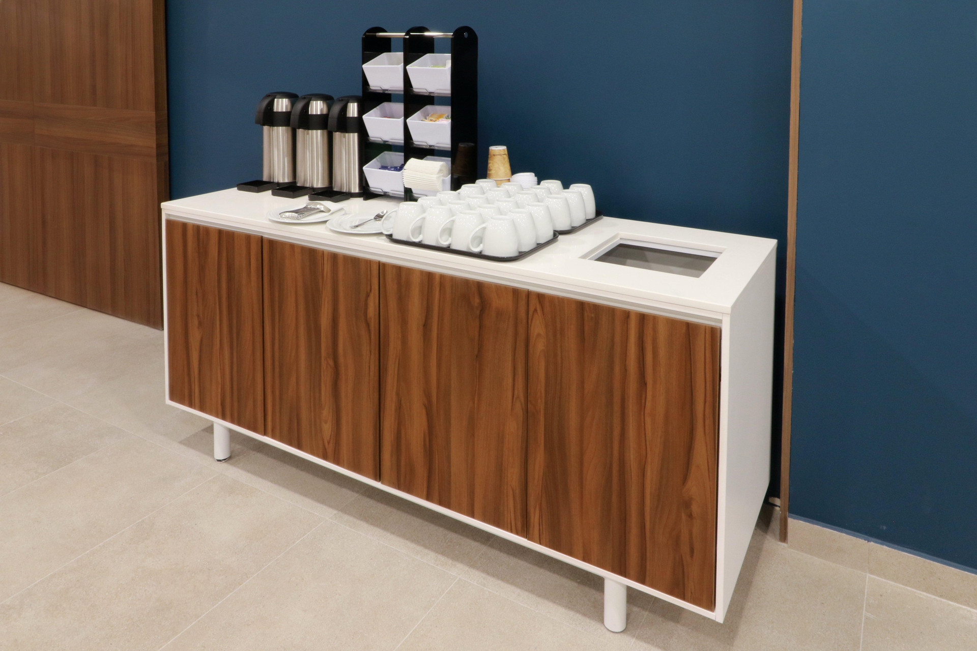 Bar/Salón Holiday Inn Express & Suites Playa Del Carmen by IHG