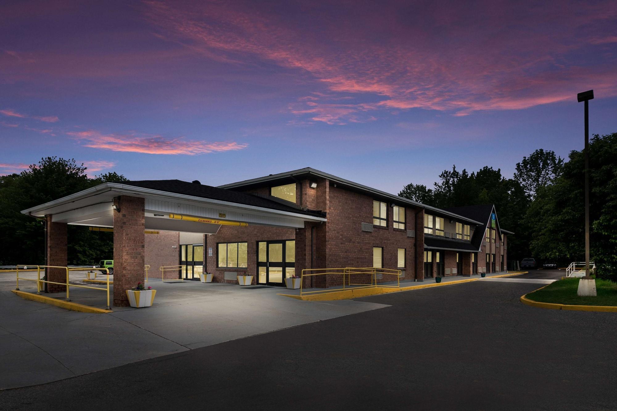 Varios SureStay Hotel by Best Western Lewiston