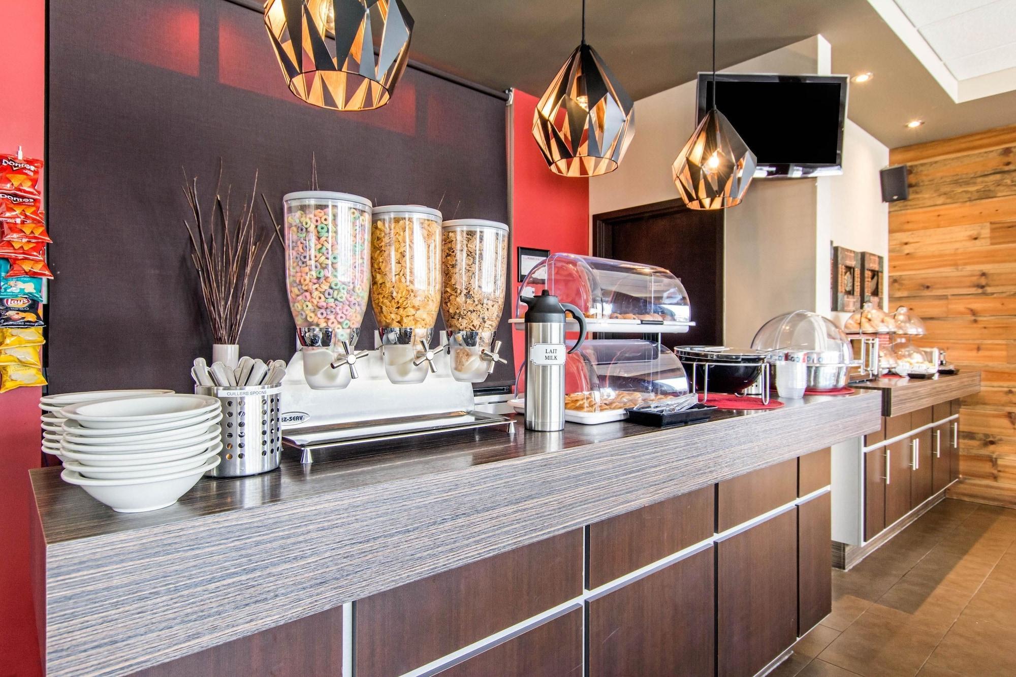 Restaurant Econo Lodge Inn & Suites