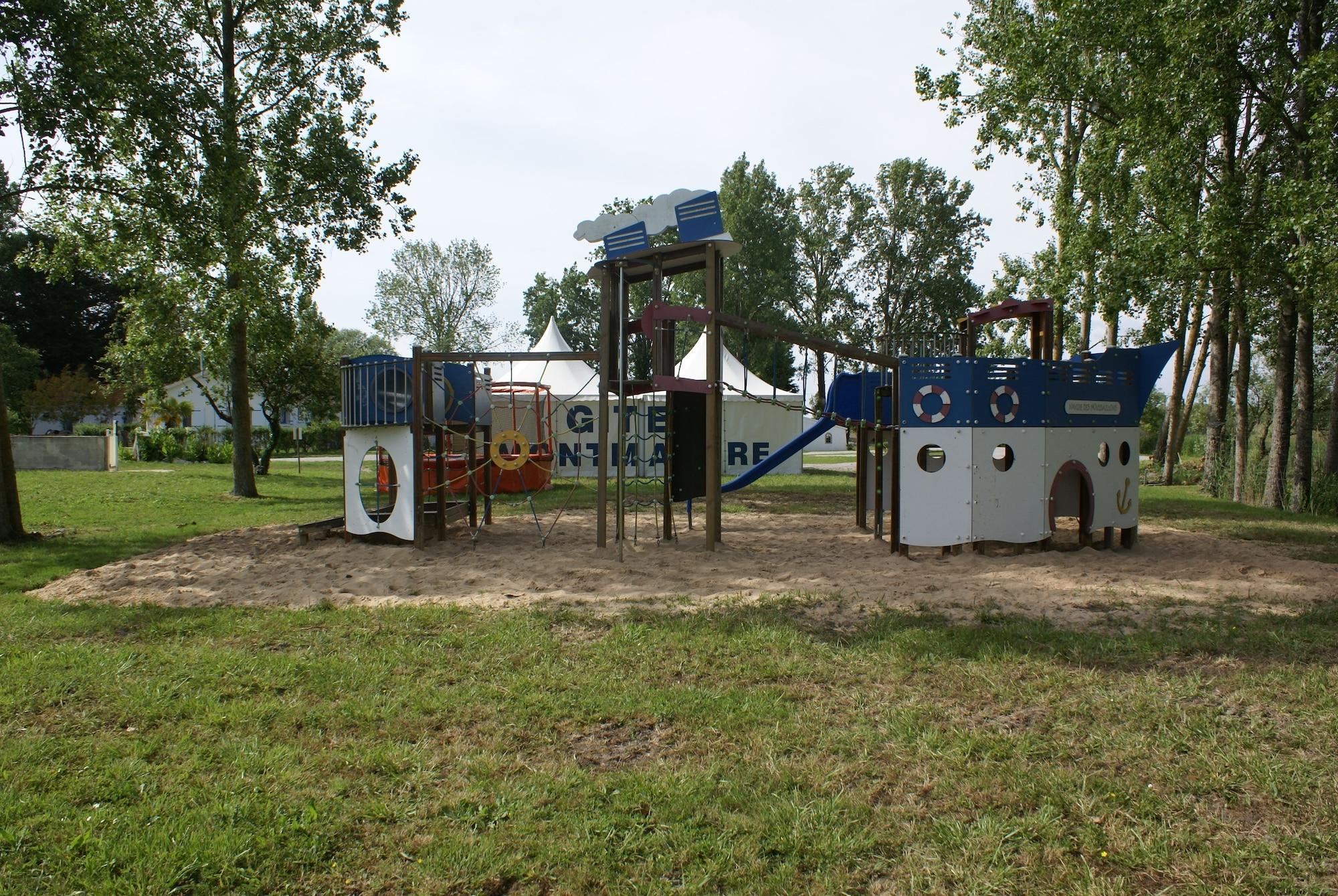 Instalaciones Recreativas Les Gites De Montmartre