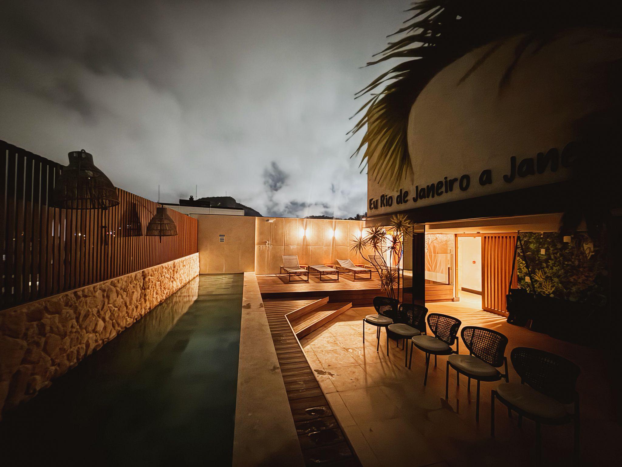 Vista Piscina Royalty Rio Hotel