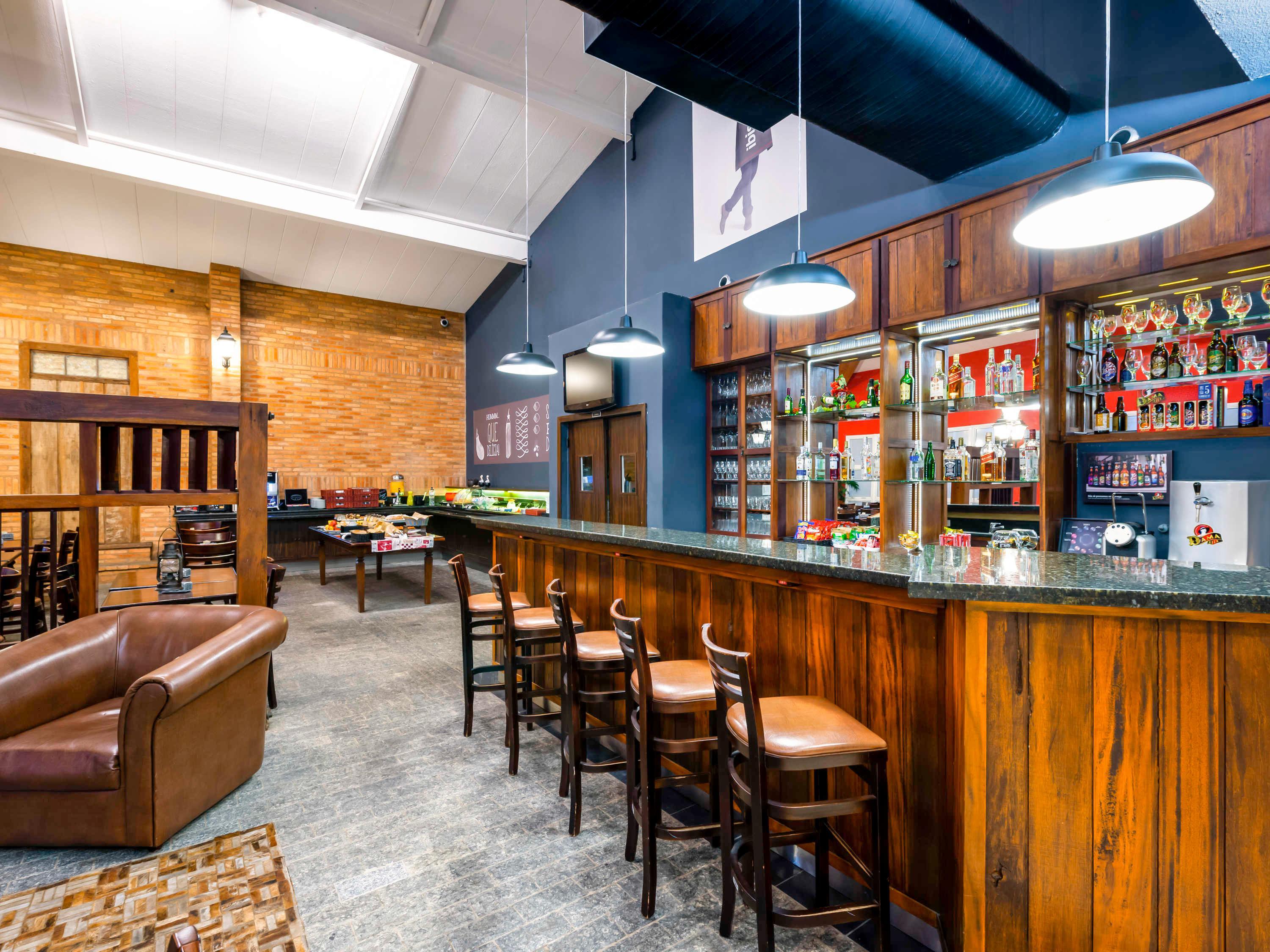 Bar/Salón ibis Sao Carlos