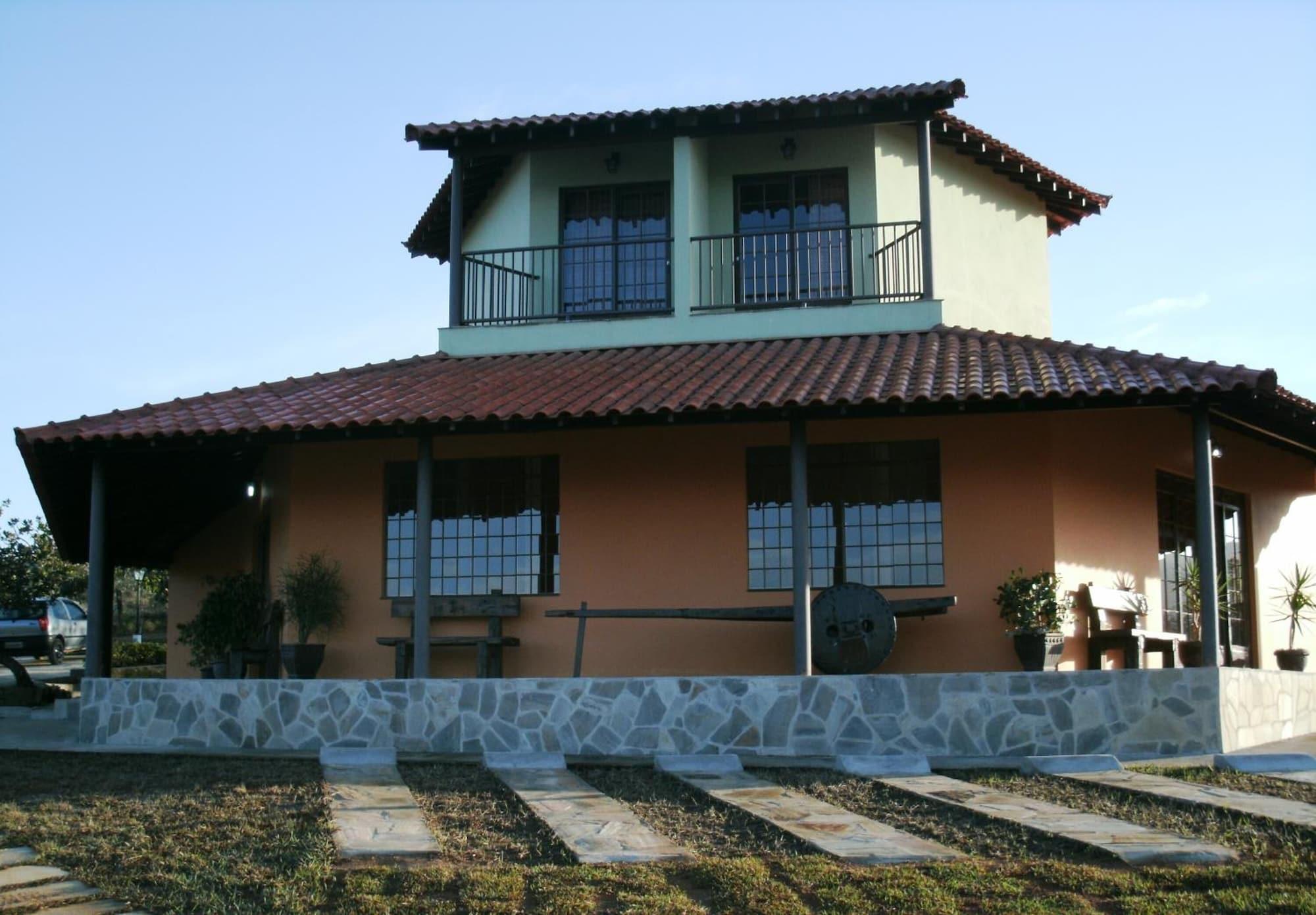 Vista Exterior Pousada Alem Das Formas
