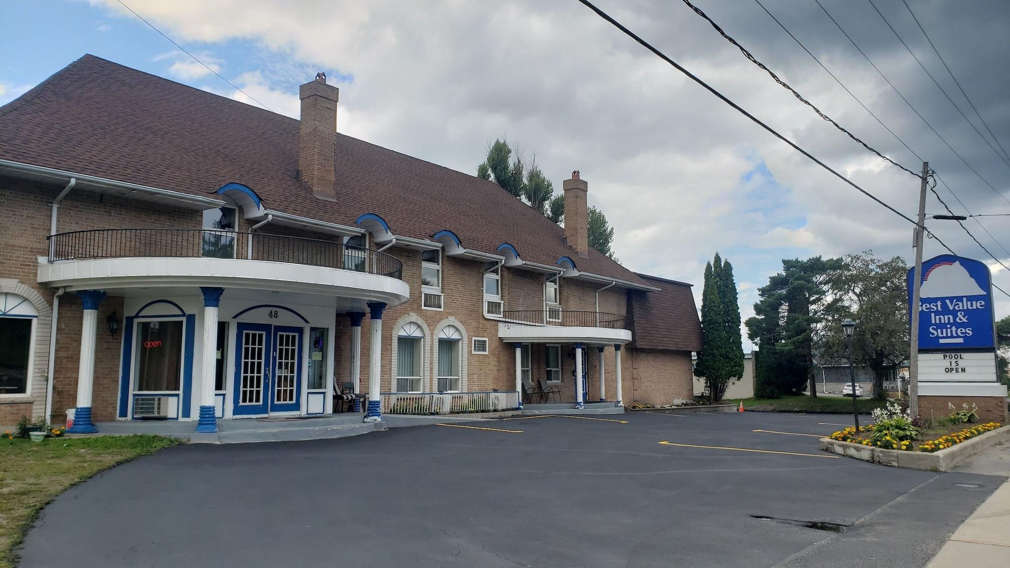Vista Exterior Best Value Inn & Suites Parry Sound