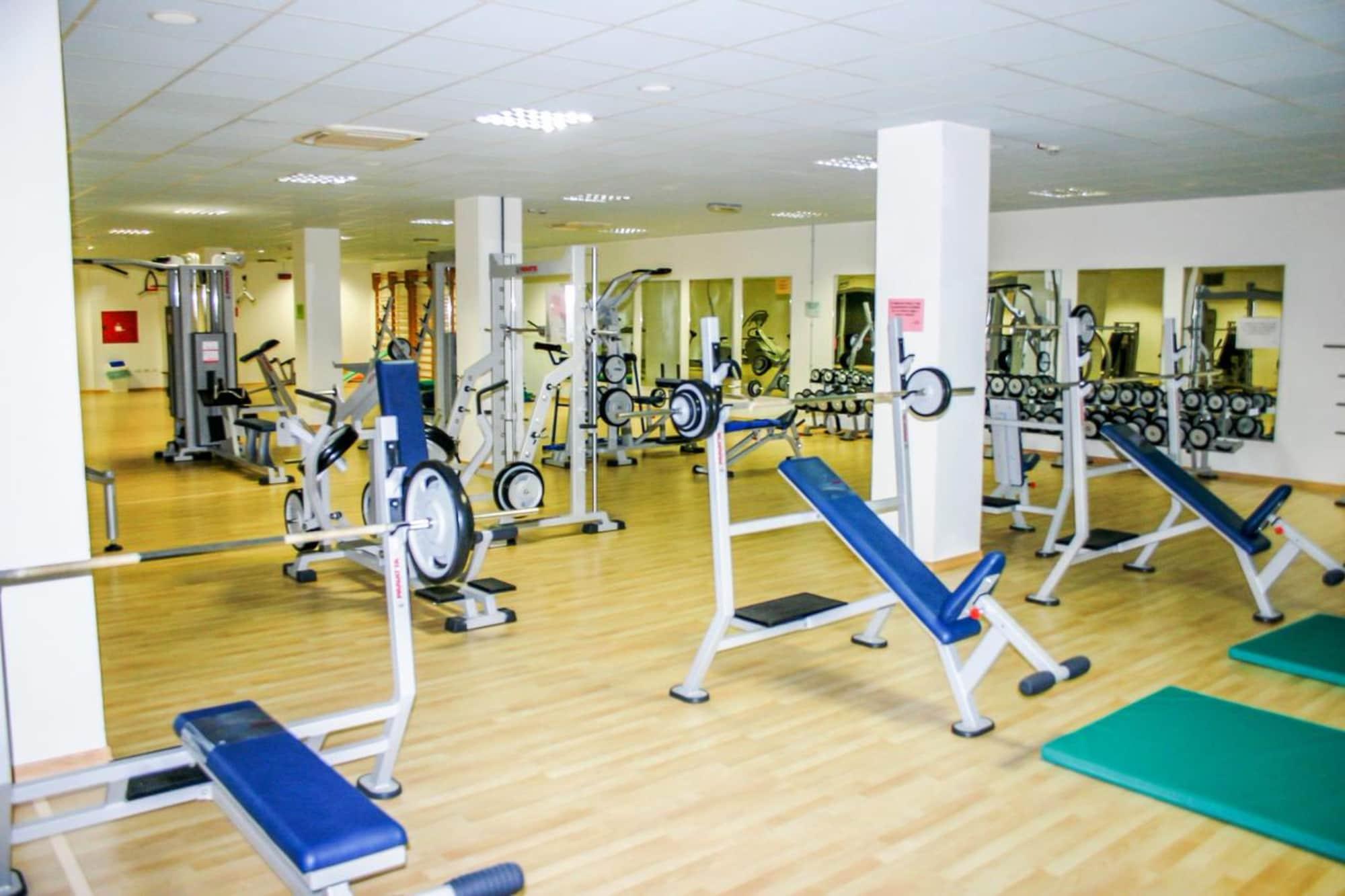 Gimnasio Bella Italia & EFA Village