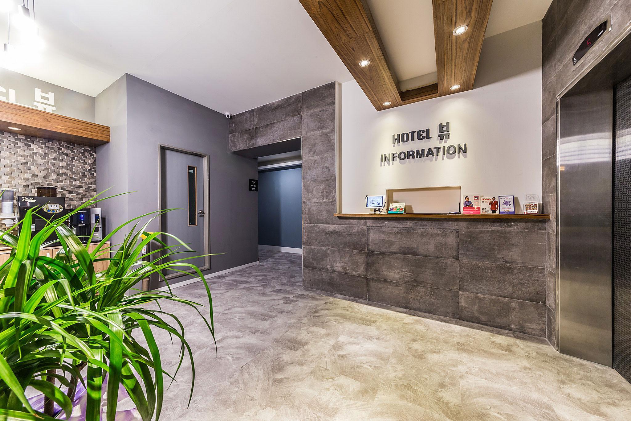 Vista Exterior Chuncheon Hotel View