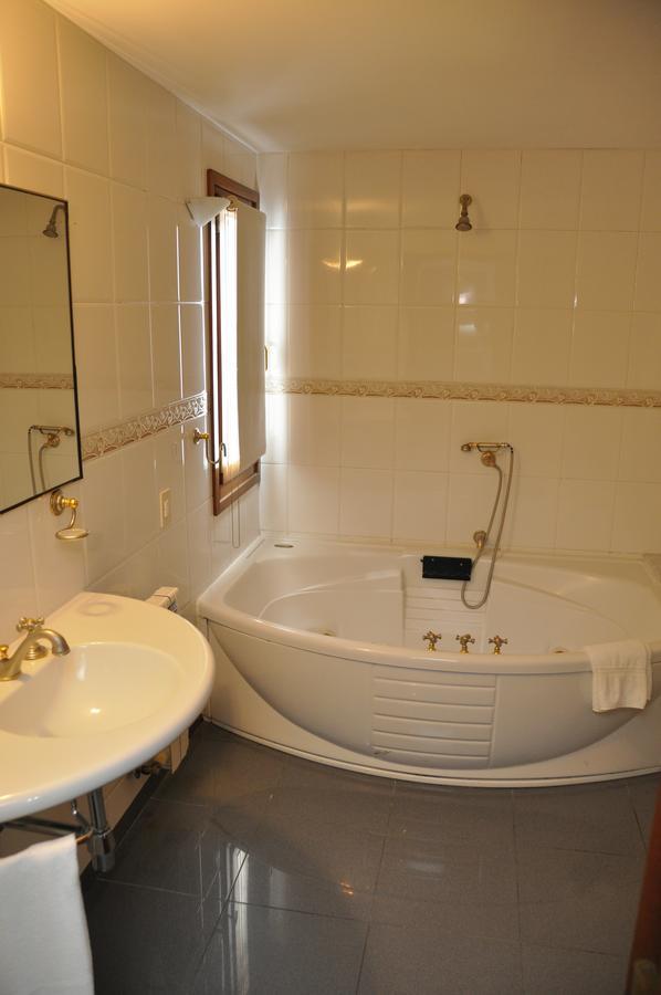 Baño Hotel el Prado
