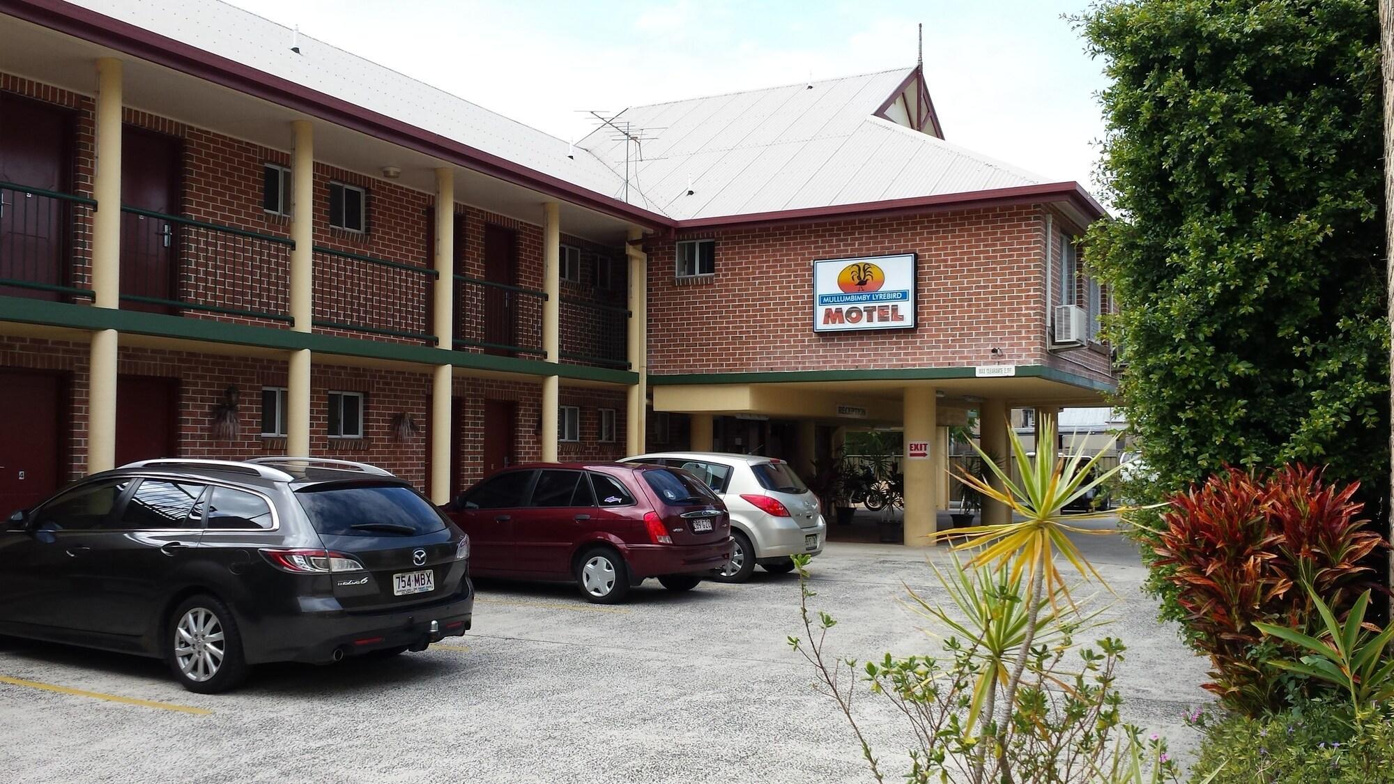 Vista Exterior The Mullum Motel