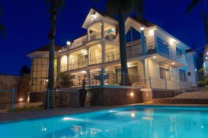 Hospedagens - Ivory Castle Boutique Hotel