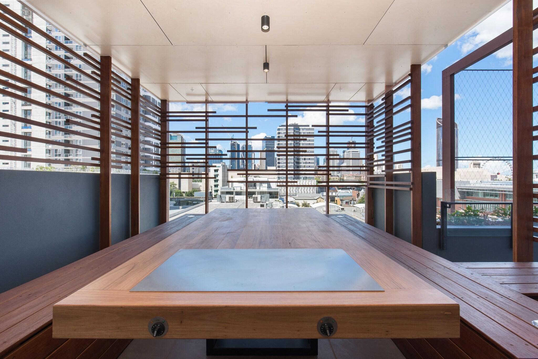 Instalaciones Recreativas Ivy and Eve Apartments by CLLIX