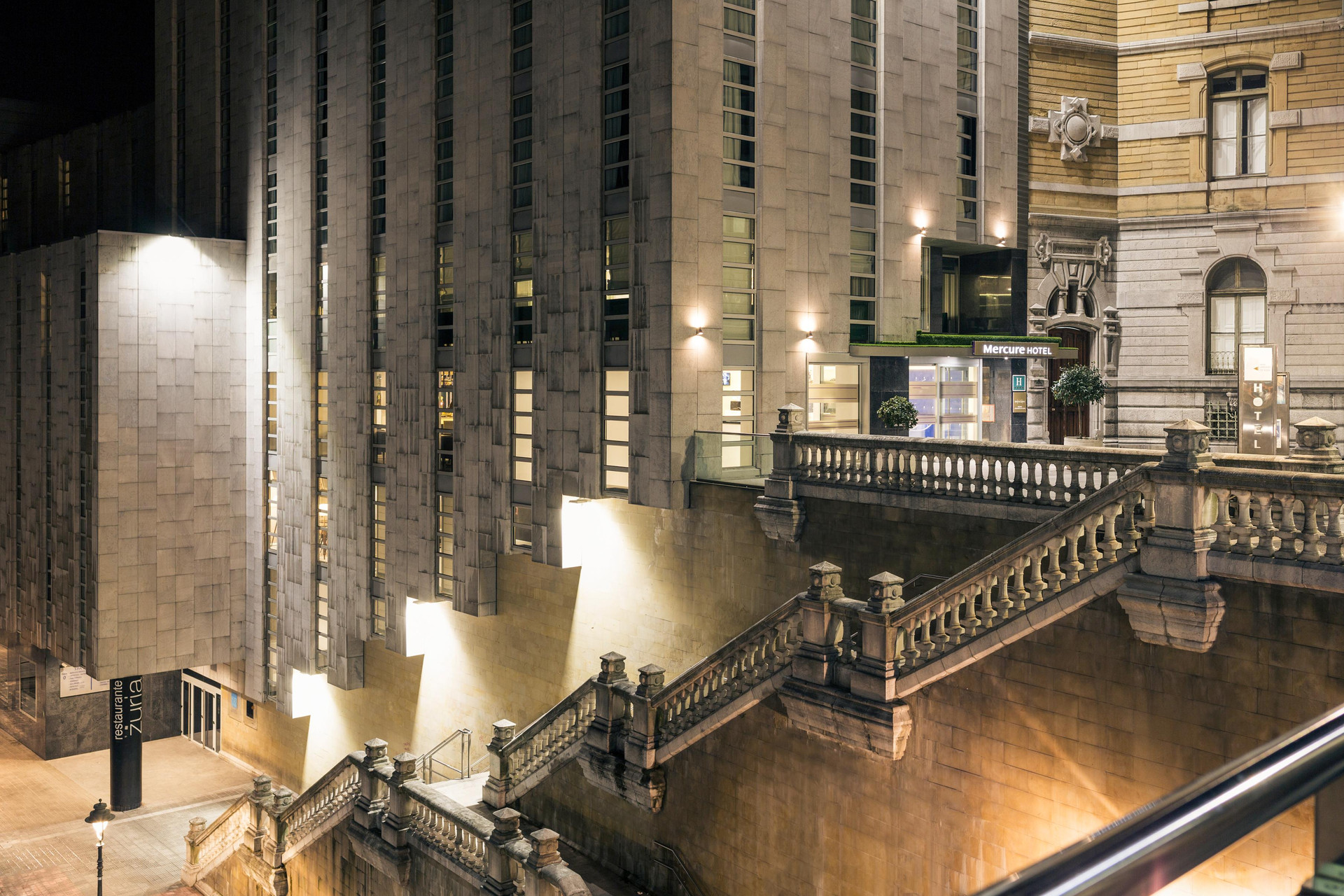 Vista Exterior Mercure Bilbao Jardines De Albia