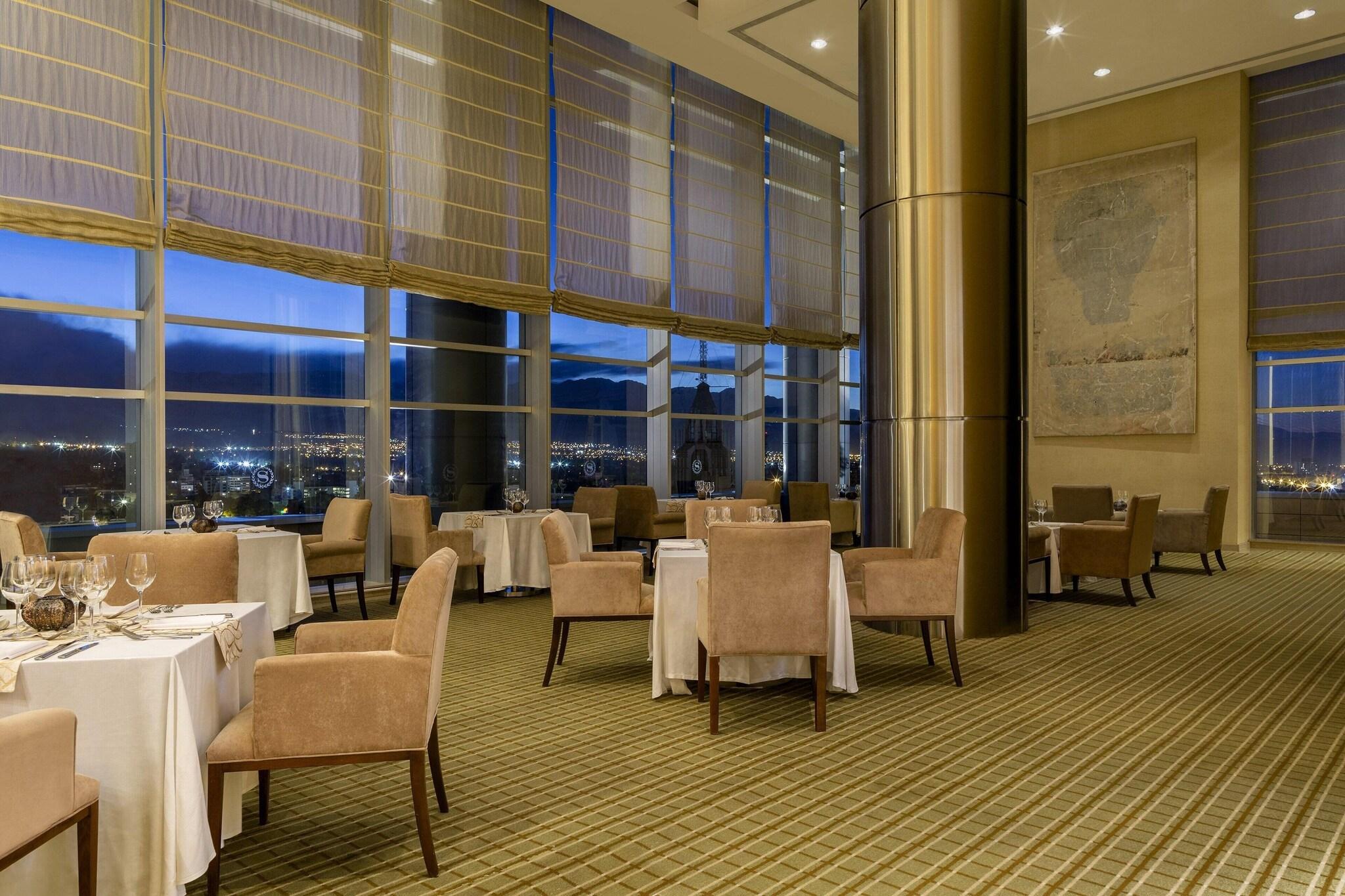 Vista Lobby Sheraton Mendoza Hotel