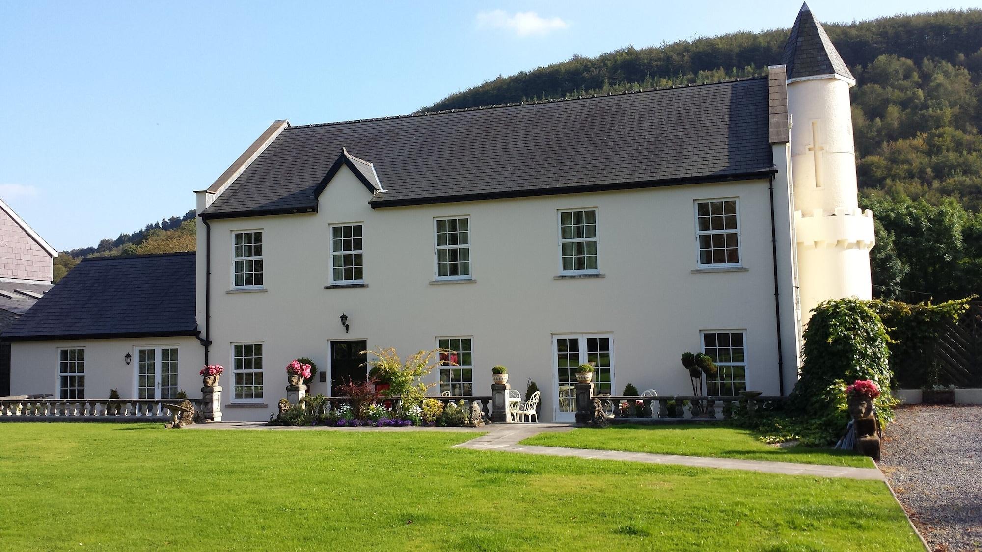 Vista Exterior Glangwili Mansion