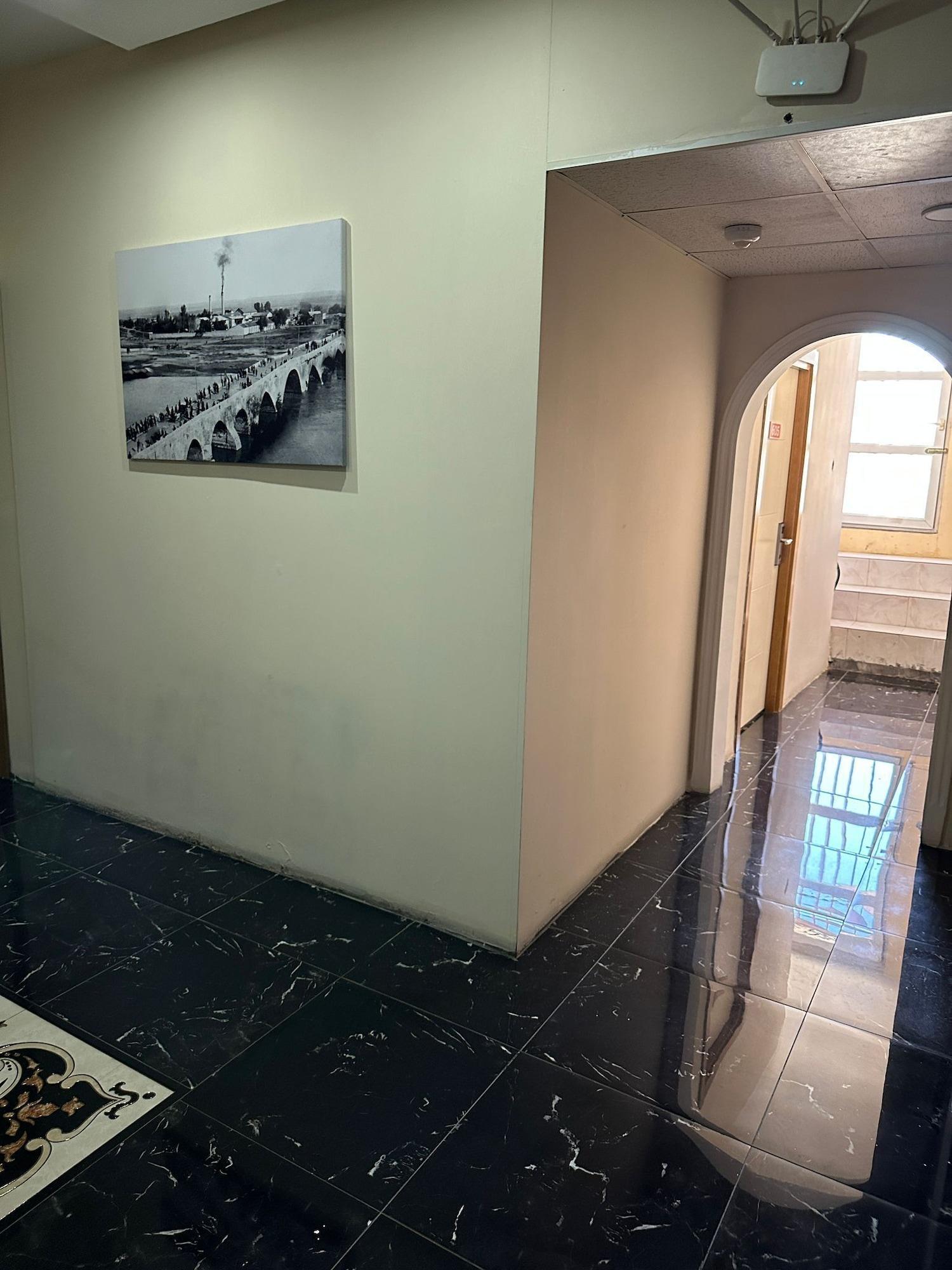 Vista Exterior Adana Akdeniz Otel