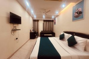 Alojamiento - Hotel Lagoona and Banquet Hall