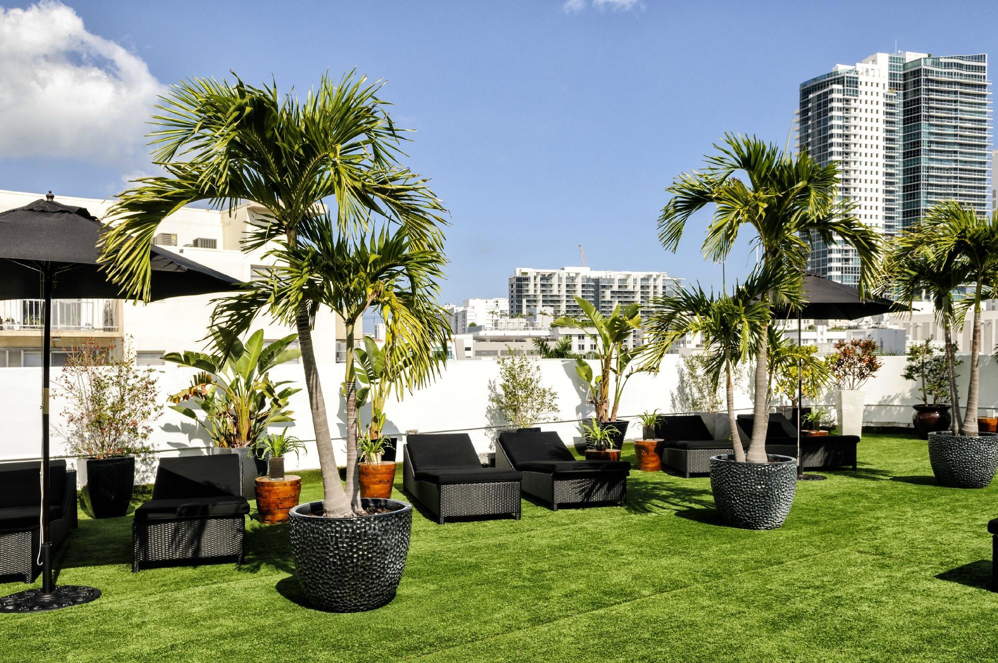 Hotel Lincoln Arms Suites