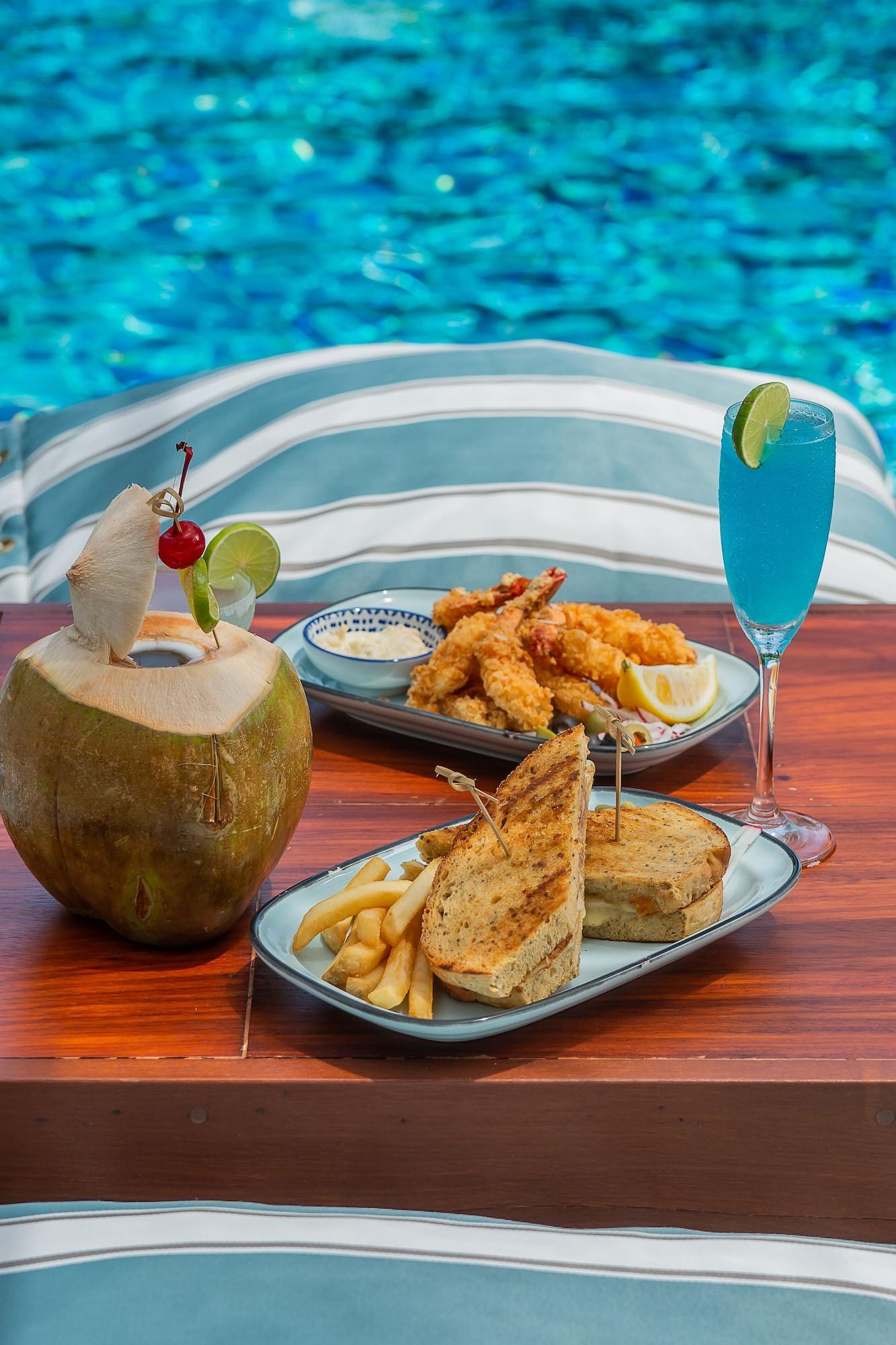 Restaurant Naithonburi Beach Resort