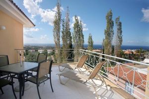 Alquiler Vacacional - Penthouse Sea View Apartment in Tala, Paphos, Cyprus in quiet location with pool