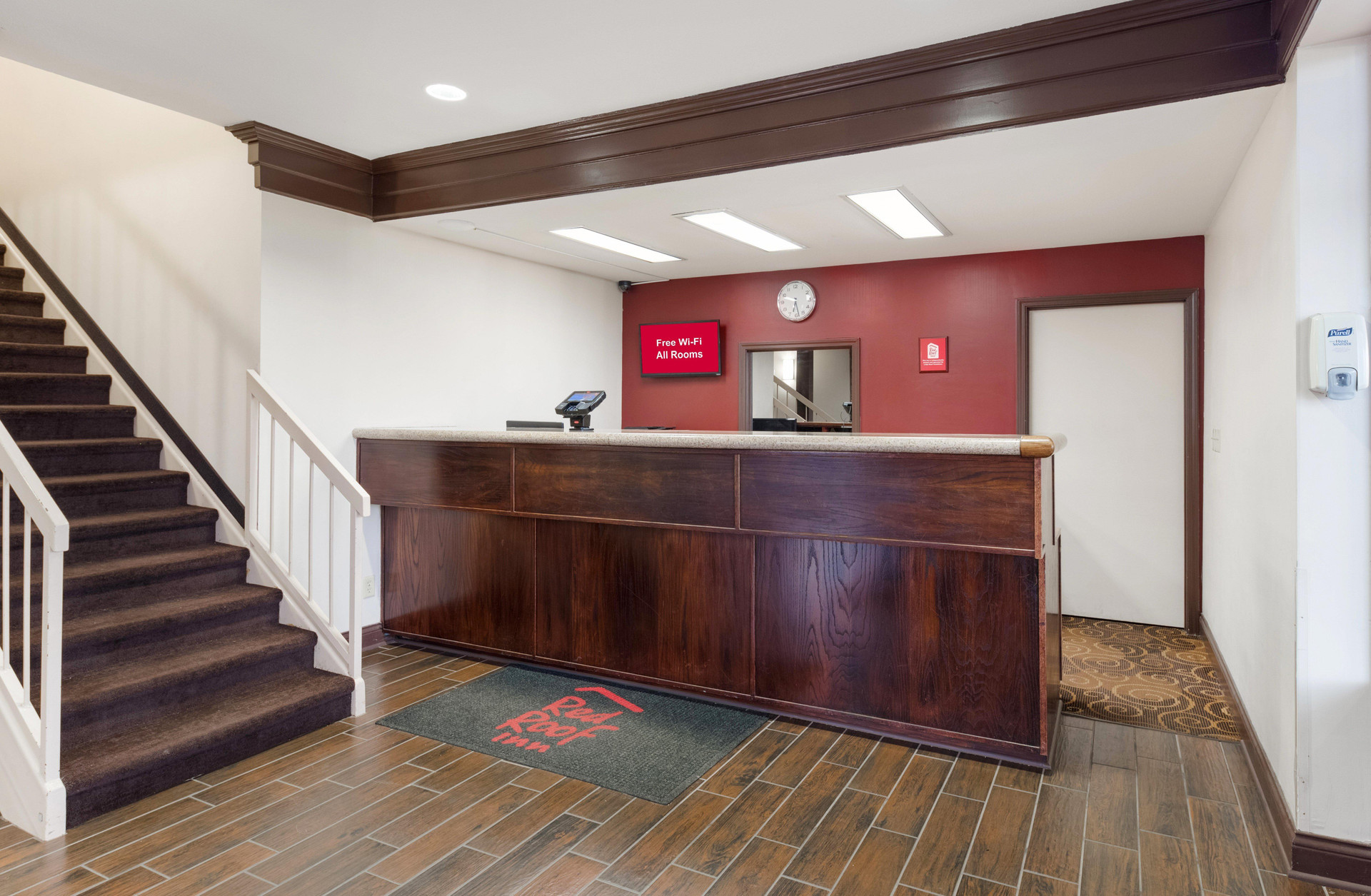 Vista Lobby Red Roof Inn Fort Wayne