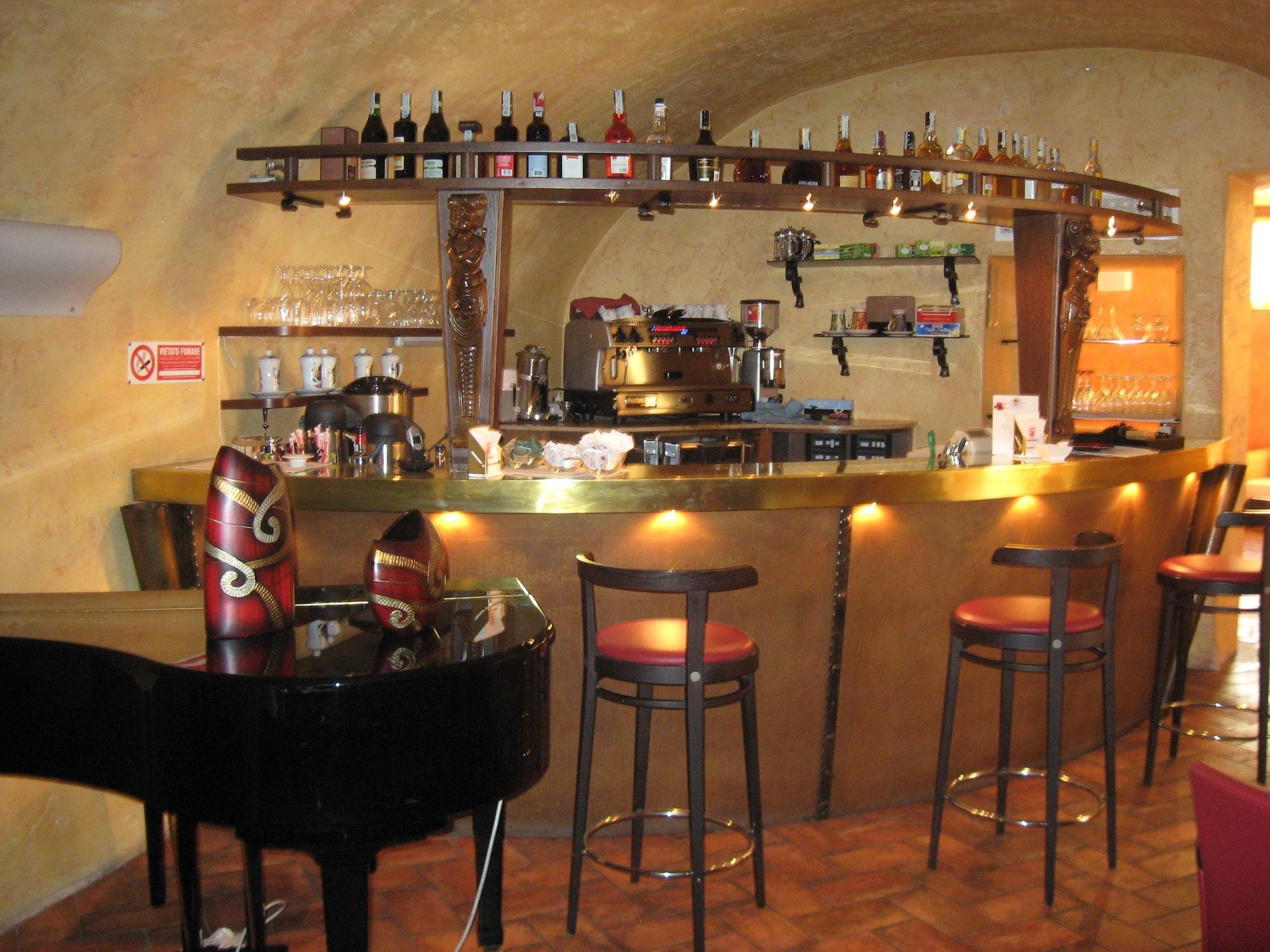 Bar/Salón Venturelli