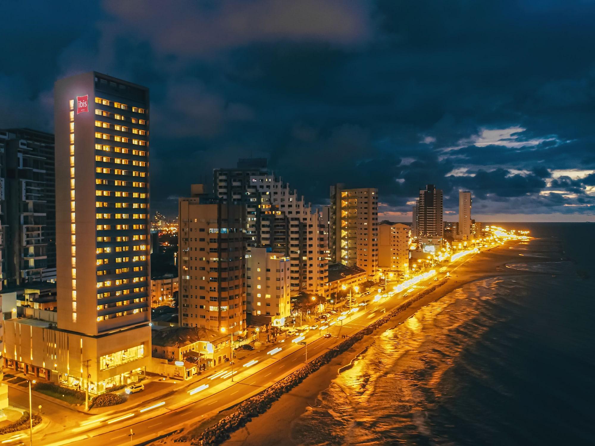 Varios ibis Cartagena Marbella
