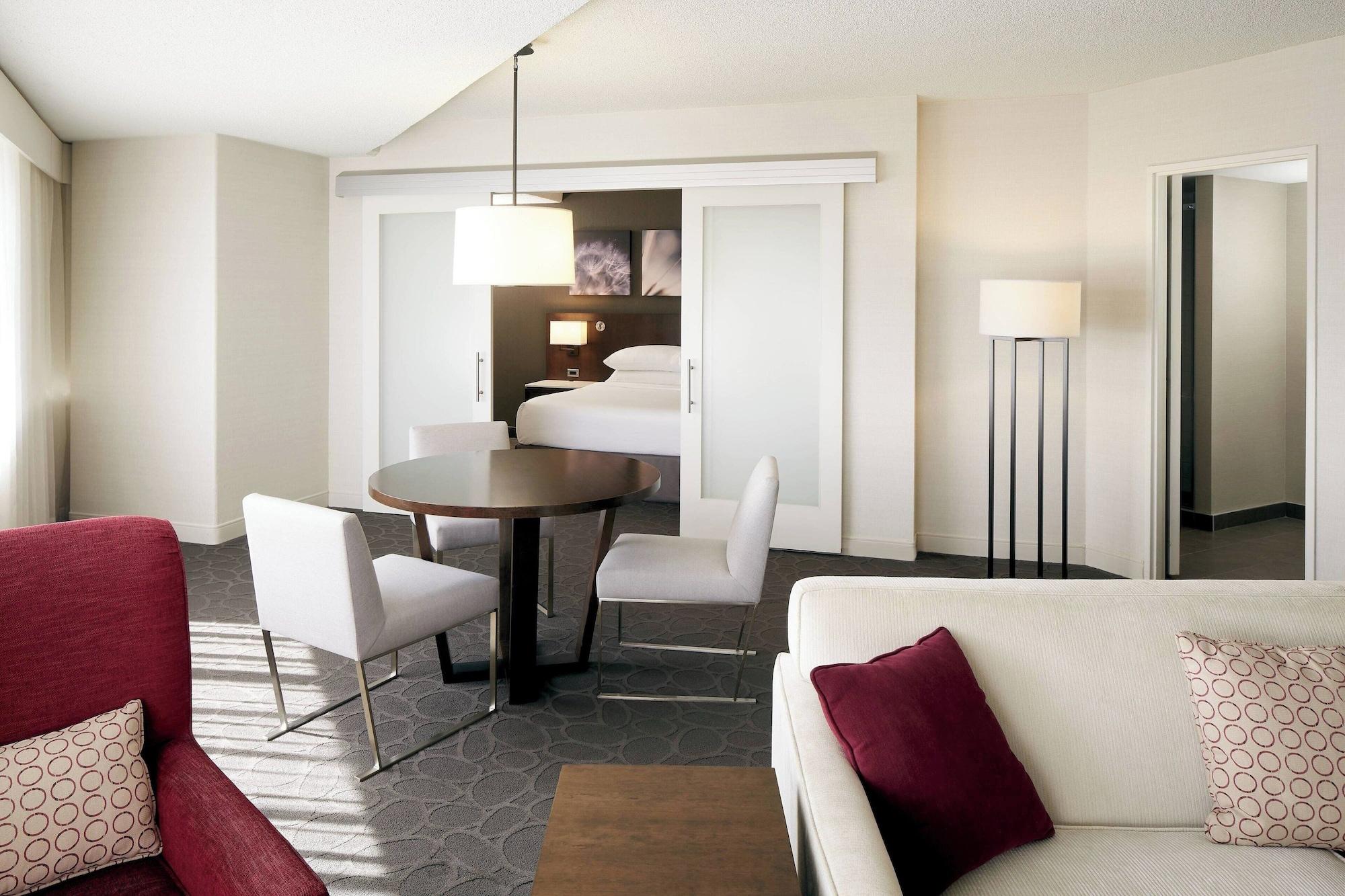 Habitación Delta Hotels by Marriott Quebec