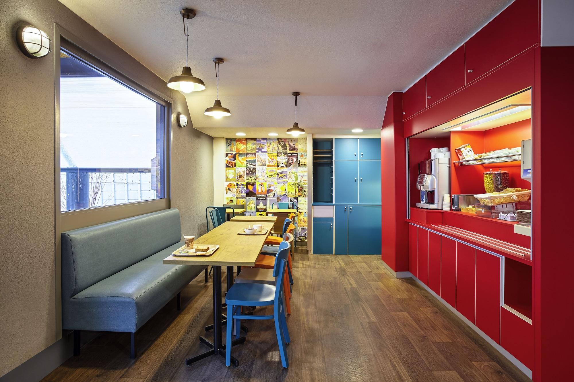 Vista Lobby hotelF1 St Witz A1 Paris Nord