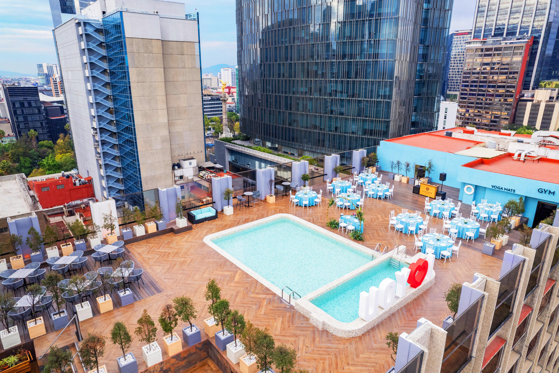 Vista Piscina Galeria Plaza Reforma