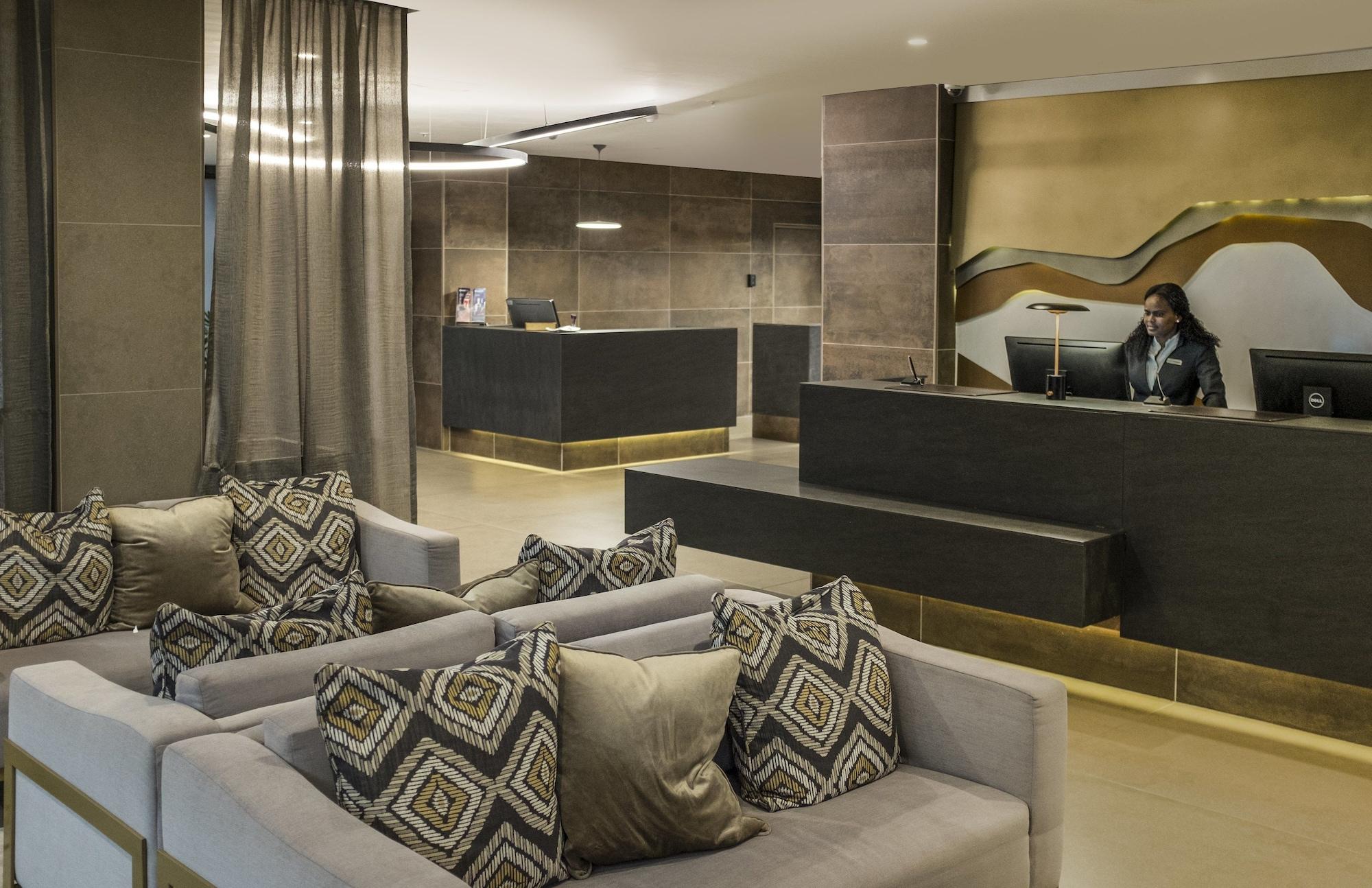 Vista Lobby Avani Windhoek Hotel & Casino