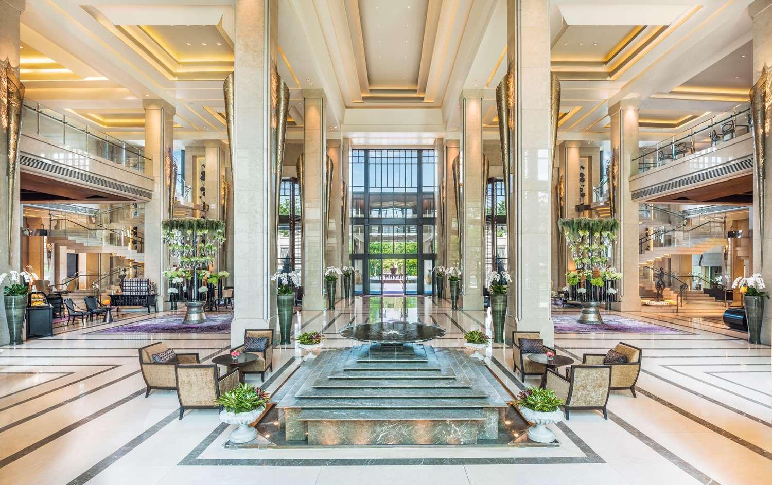 Vista do lobby Siam Kempinski Hotel Bangkok