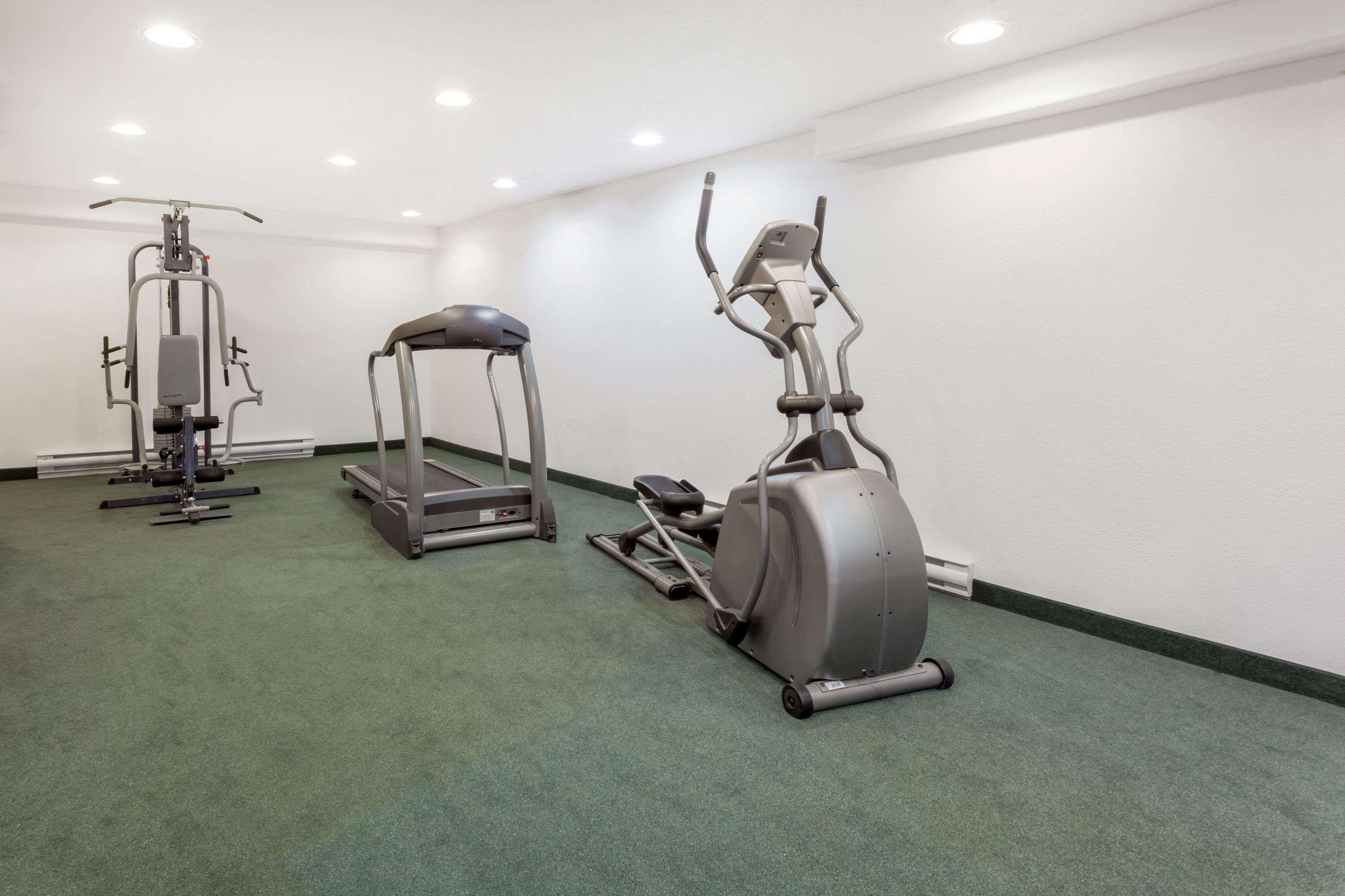 Instalaciones Recreativas Super 8 by Wyndham Pincher Creek