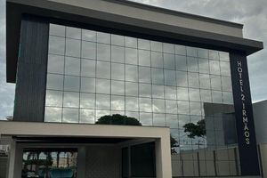 Alojamiento - Hotel 2 Irmãos
