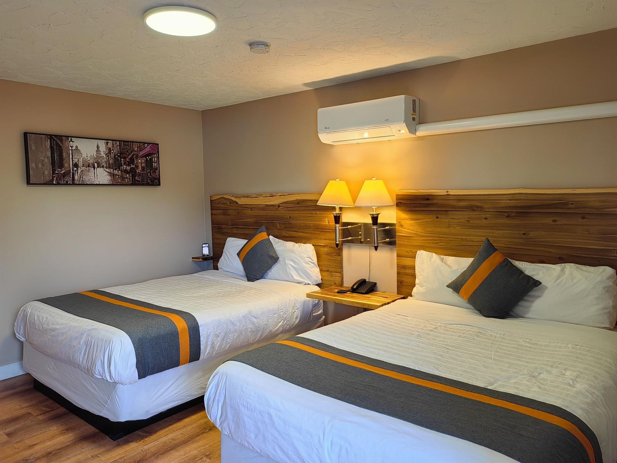 Varios Harbour Light Motel